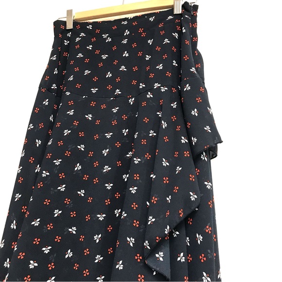 H&M navy skirt - Picture 2 of 4